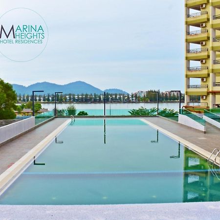 Marina Heights Hotel Residences Lumut Exterior foto