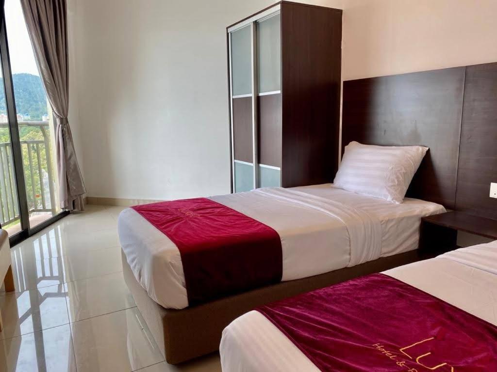 Marina Heights Hotel Residences Lumut Exterior foto